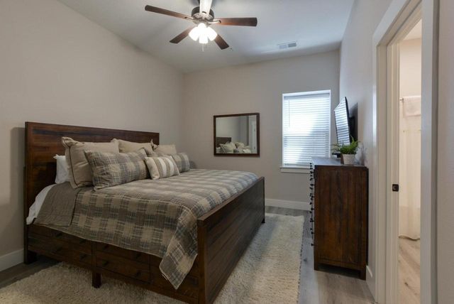 280 Lakefront Drive, Branson, MO 65616