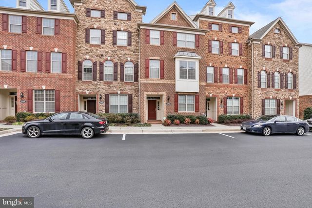 22462 CAMBRIDGEPORT SQ, Ashburn, VA 20148