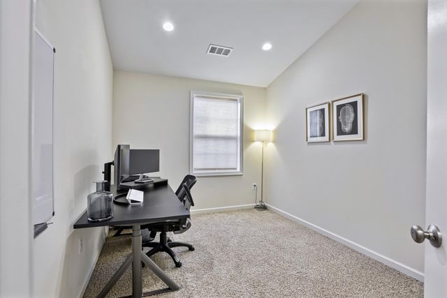 22462 CAMBRIDGEPORT SQ, Ashburn, VA 20148
