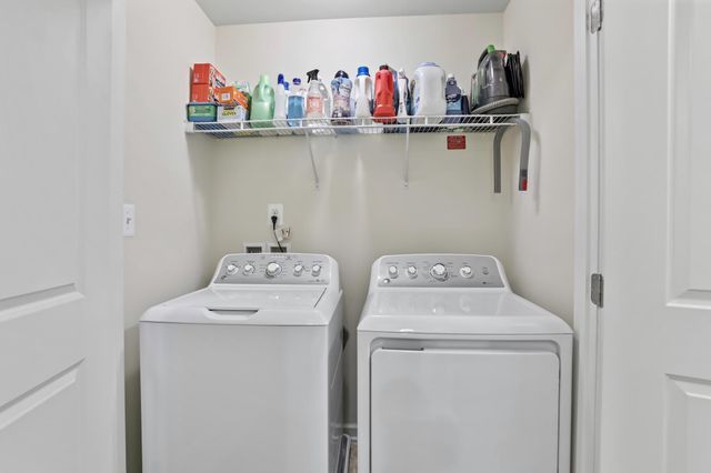 22462 CAMBRIDGEPORT SQ, Ashburn, VA 20148