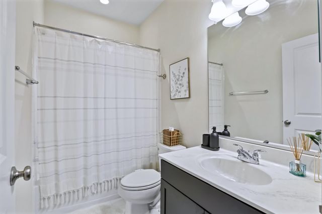 22462 CAMBRIDGEPORT SQ, Ashburn, VA 20148