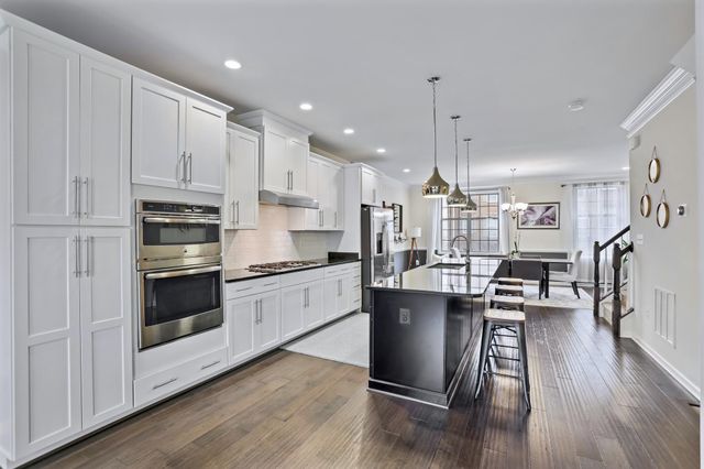 22462 CAMBRIDGEPORT SQ, Ashburn, VA 20148