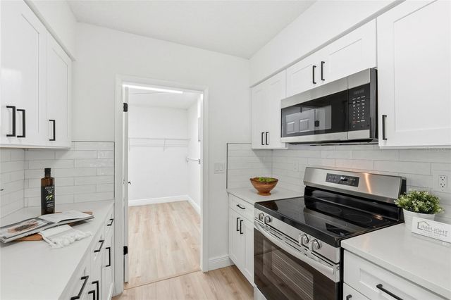 7406 MANCHESTER LANE, Tampa, FL 33619