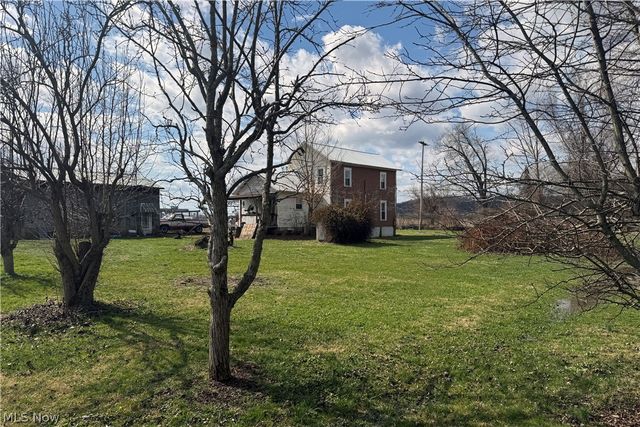 6 Electric Avenue, Belleville, WV 26133