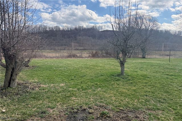 6 Electric Avenue, Belleville, WV 26133