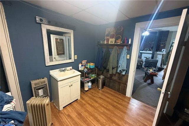6 Electric Avenue, Belleville, WV 26133
