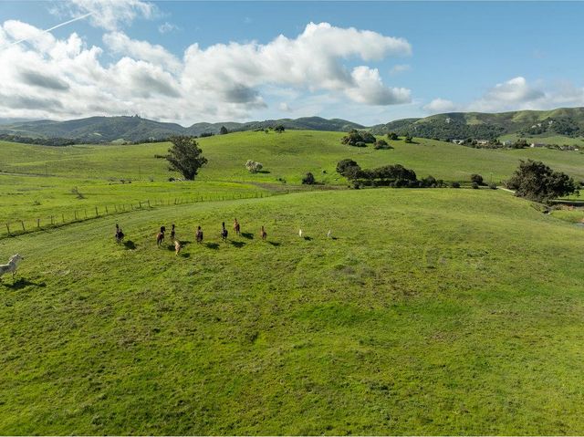 600 Rocks Road, San Juan Bautista, CA 95045