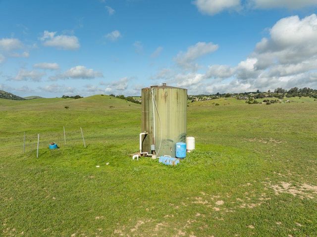 600 Rocks Road, San Juan Bautista, CA 95045