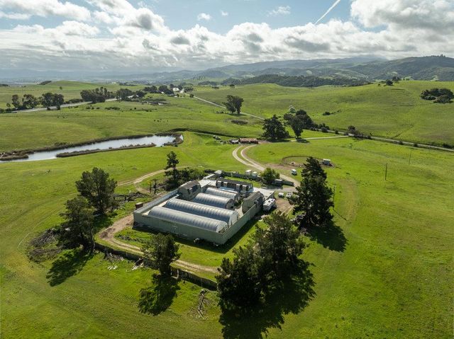 600 Rocks Road, San Juan Bautista, CA 95045