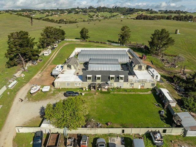 600 Rocks Road, San Juan Bautista, CA 95045