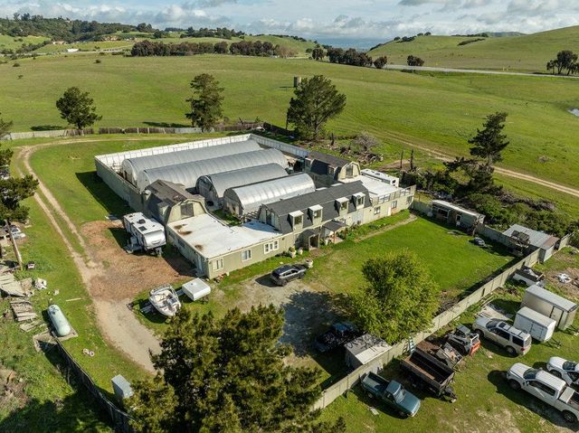 600 Rocks Road, San Juan Bautista, CA 95045