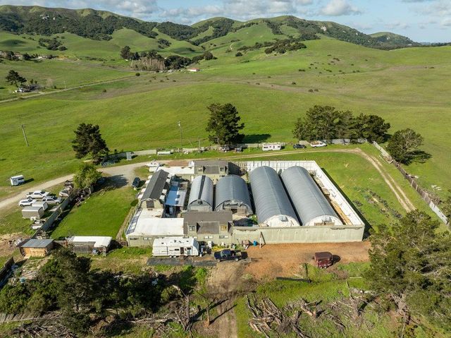 600 Rocks Road, San Juan Bautista, CA 95045