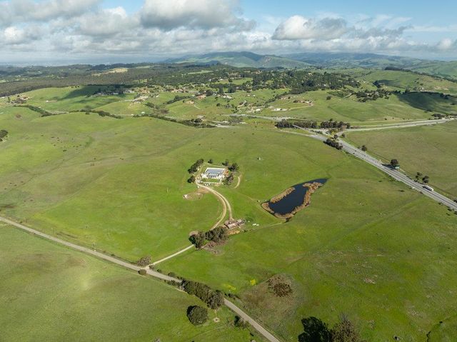 600 Rocks Road, San Juan Bautista, CA 95045