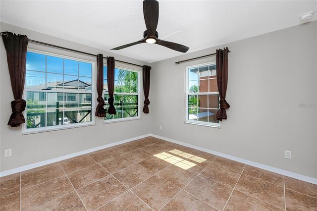 11454 CROWNED SPARROW LANE, Tampa, FL 33626