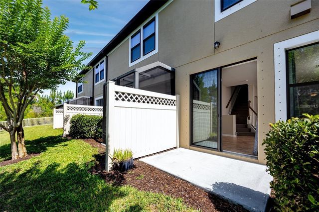 11454 CROWNED SPARROW LANE, Tampa, FL 33626