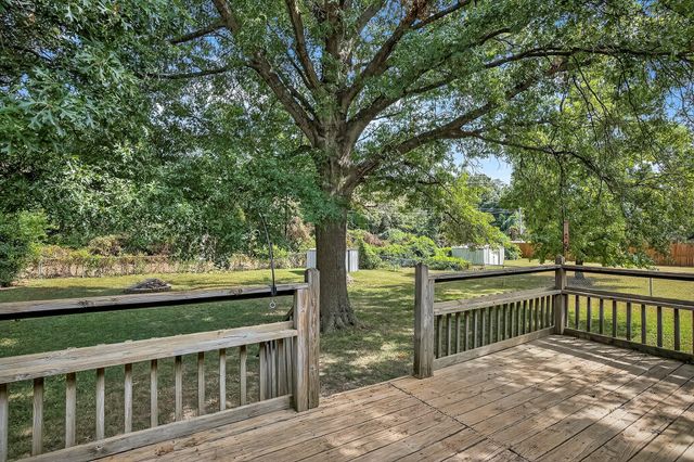 3640 South Hillcrest Avenue, Springfield, MO 65807