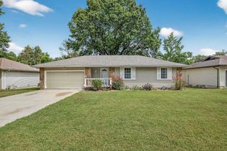 3640 South Hillcrest Avenue, Springfield, MO 65807
