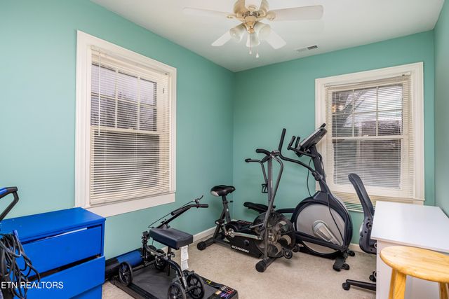 1240 N Wright Rd, Alcoa, TN 37701