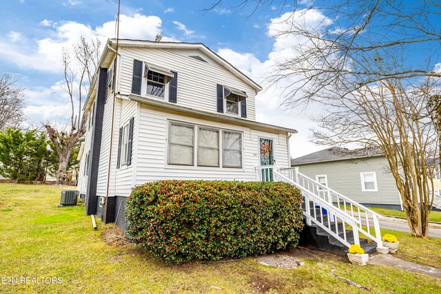 1240 N Wright Rd, Alcoa, TN 37701