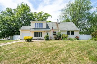 3 Jamar Drive, Port Jefferson Station, NY 11776