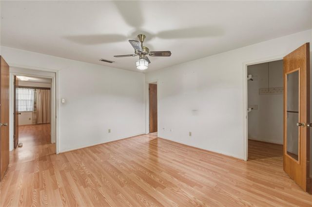 10223 Kirkglen Drive, Houston, TX 77089