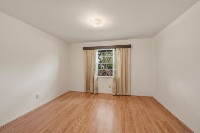 10223 Kirkglen Drive, Houston, TX 77089