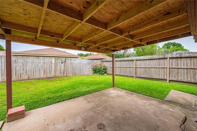 10223 Kirkglen Drive, Houston, TX 77089