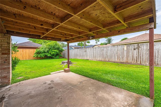 10223 Kirkglen Drive, Houston, TX 77089