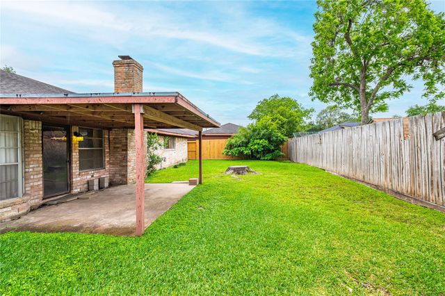 10223 Kirkglen Drive, Houston, TX 77089