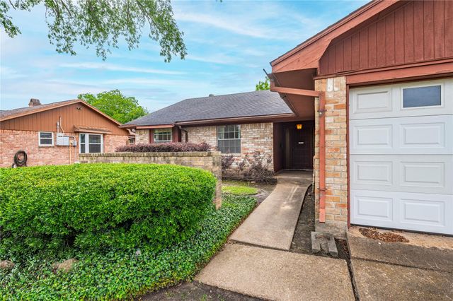 10223 Kirkglen Drive, Houston, TX 77089