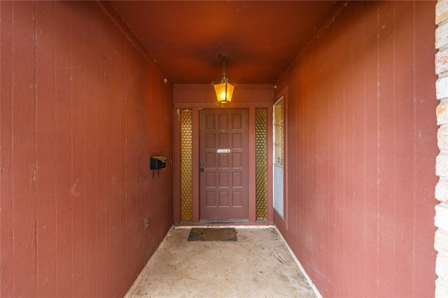 10223 Kirkglen Drive, Houston, TX 77089