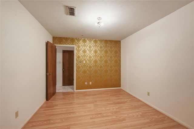 10223 Kirkglen Drive, Houston, TX 77089