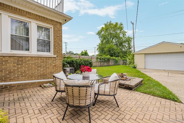315 Lakewood Street, Detroit, MI 48215