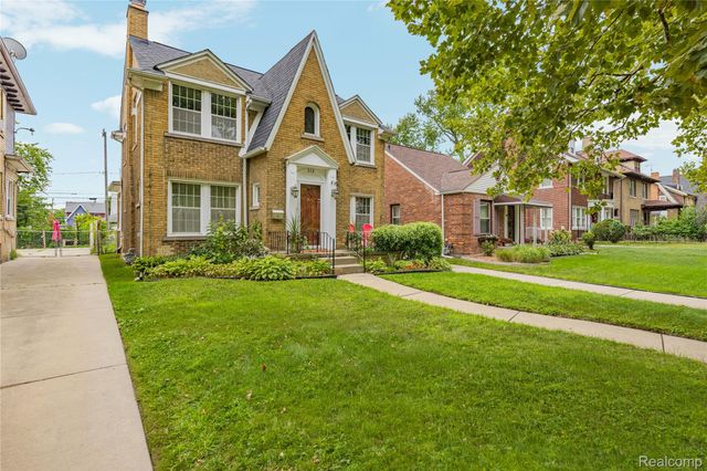 315 Lakewood Street, Detroit, MI 48215