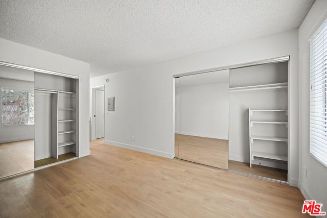 1352 S Carmelina Avenue 307, Los Angeles, CA 90025