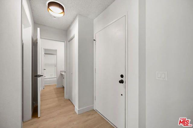 1352 S Carmelina Avenue 307, Los Angeles, CA 90025