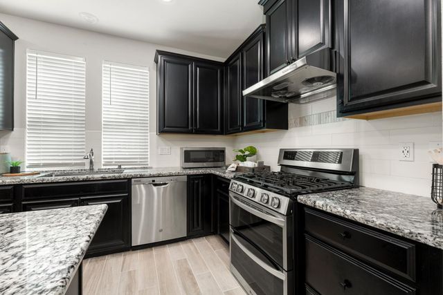 9301 Juniper Lake Aly, Sacramento, CA 95829