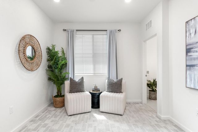 9301 Juniper Lake Aly, Sacramento, CA 95829
