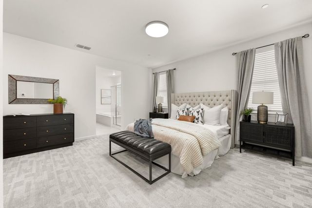 9301 Juniper Lake Aly, Sacramento, CA 95829