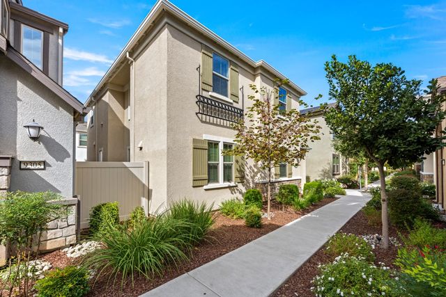 9301 Juniper Lake Aly, Sacramento, CA 95829