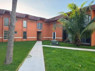 9473 SW 76th St P1, Miami, FL 33173