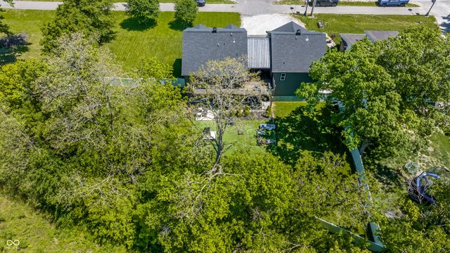 9576 N Fortville Pike, Fortville, IN 46040