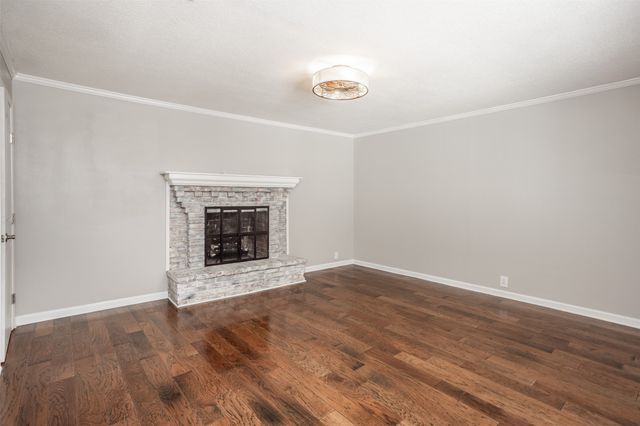 1634 Old Denton Road, Gainesville, TX 76240