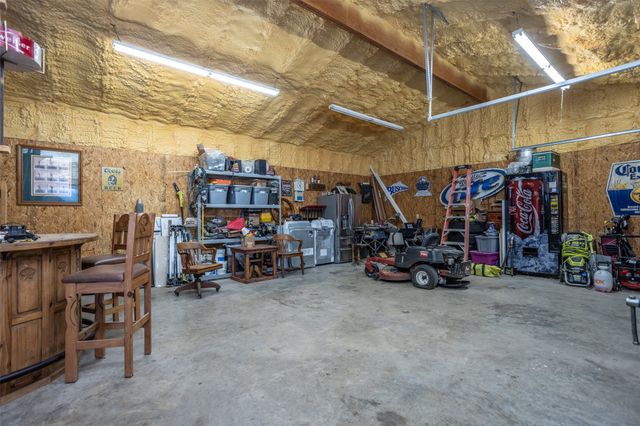 1634 Old Denton Road, Gainesville, TX 76240