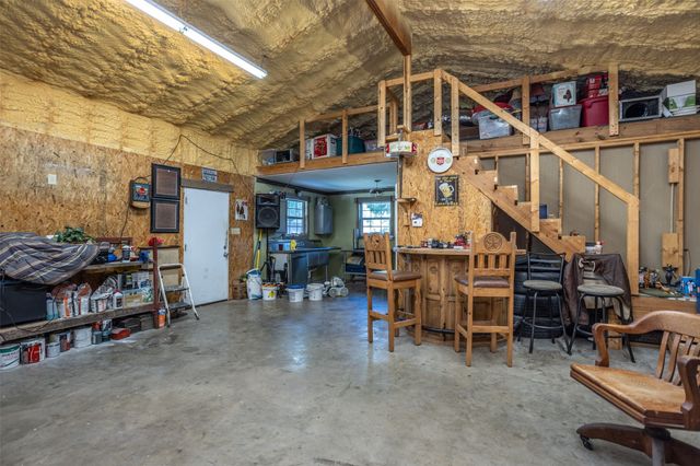 1634 Old Denton Road, Gainesville, TX 76240