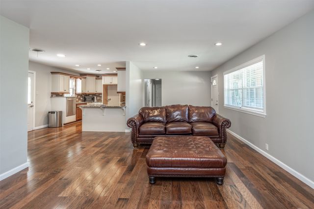 1634 Old Denton Road, Gainesville, TX 76240
