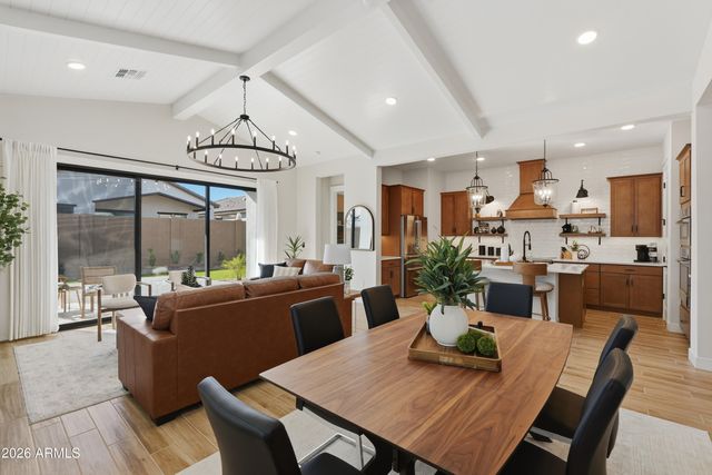 685 E GREENBACK Drive, San Tan Valley, AZ 85140