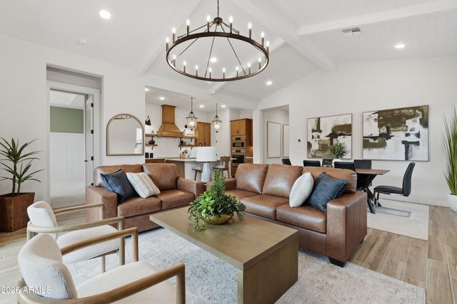 685 E GREENBACK Drive, San Tan Valley, AZ 85140