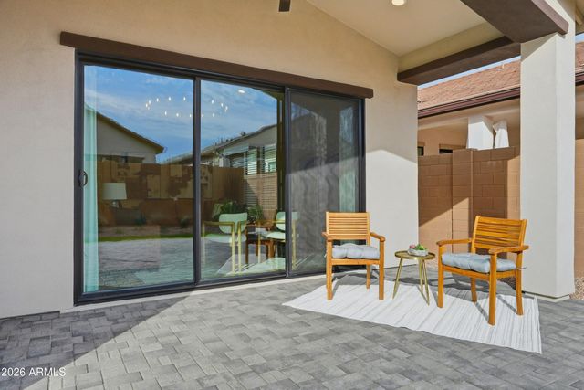 685 E GREENBACK Drive, San Tan Valley, AZ 85140