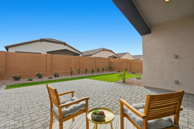 685 E GREENBACK Drive, San Tan Valley, AZ 85140